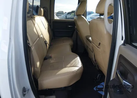 2010 Dodge Ram 1500 Slt/Sport/Trx z USA, uszkodzony, nr VIN 1D7RV1GT3AS128629